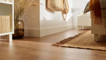 Rola listew przypodłogowych. Czy to tylko dekoracja, czy też mają walor praktyczny?