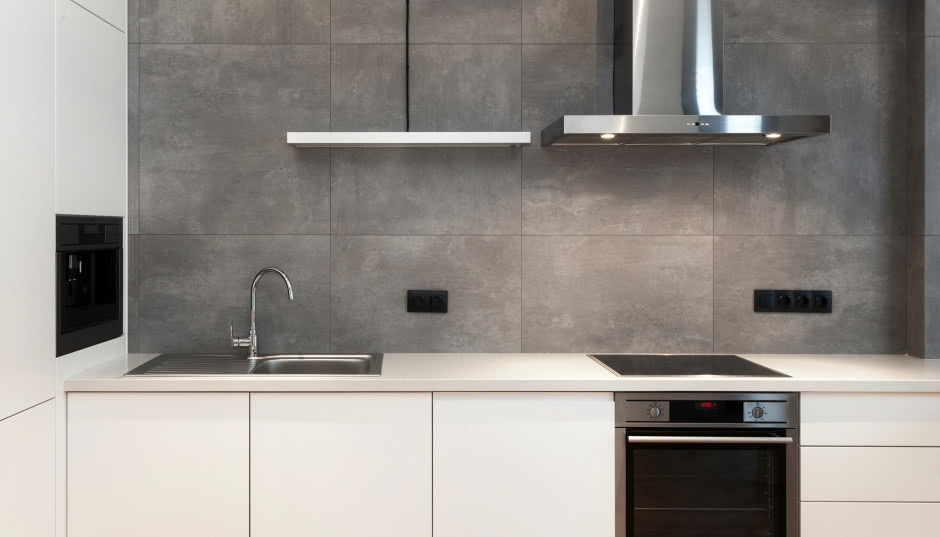 Jak rozmieścić gniazdka elektryczne w kuchni?