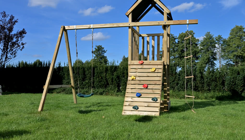 Jak urządzić ciekawą bawialnię pod chmurką?