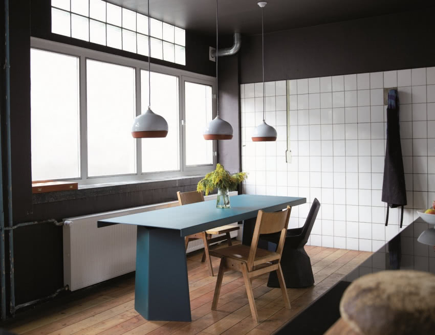 Klasyka od nowa 
Grcic współpracuje z firmą...