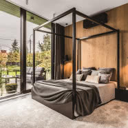 Nowoczesna bryła domu w Zalesiu pod Warszawą