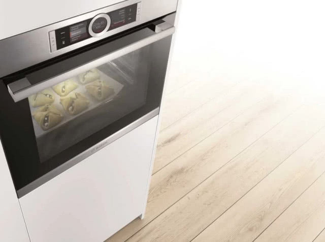 Trzy w jednym! Piekarnik Bosch ParaPlus z mikrofalą