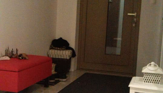 Dekoracja ściany w przedpokoju