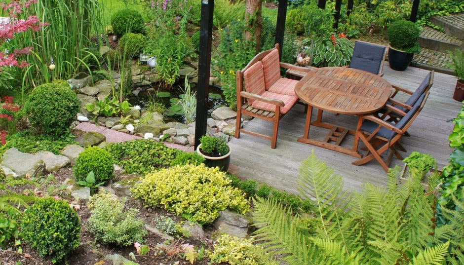 4 propozycje mebli ogrodowych i nawierzchnia