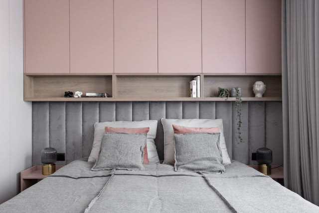 różowy kolor w sypialni
