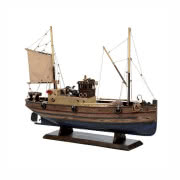 Drewniany model łodzi rybackiej