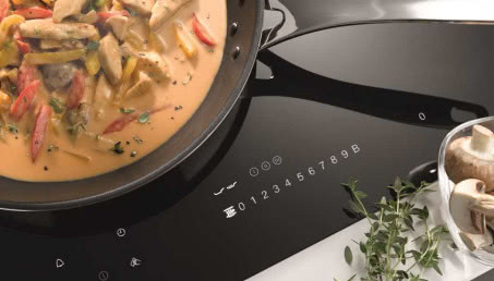 Płyta indukcyjna Miele TempControl - i nic się nie przypali!