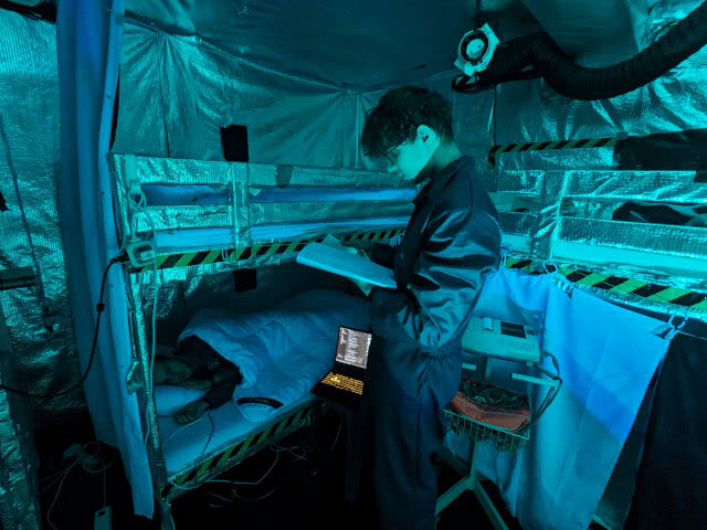 Kosmiczna kołdra testowana przez przyszłych astronautów