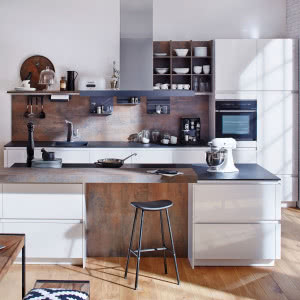 Jak urządzić kuchnię w stylu skandynawskim? Inspiracje na styl skandynawski prosty i przytulny