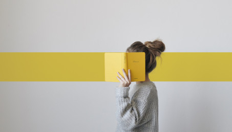 Jak łączyć szary z żółtym? Ranking najpiękniejszych wnętrz w kolorze roku 2021! 