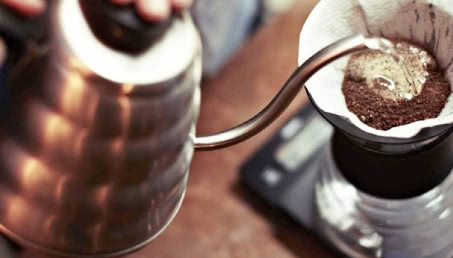 Kawowa magia - ekspresy, kawiarki, szklanki i filiżanki...