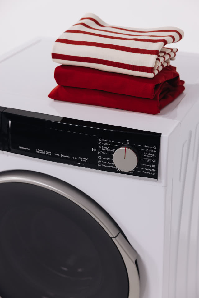 Jak prać skutecznie i ekologicznie? Sprawdź pralkę Sharp ES-NFL814AWNA-PL