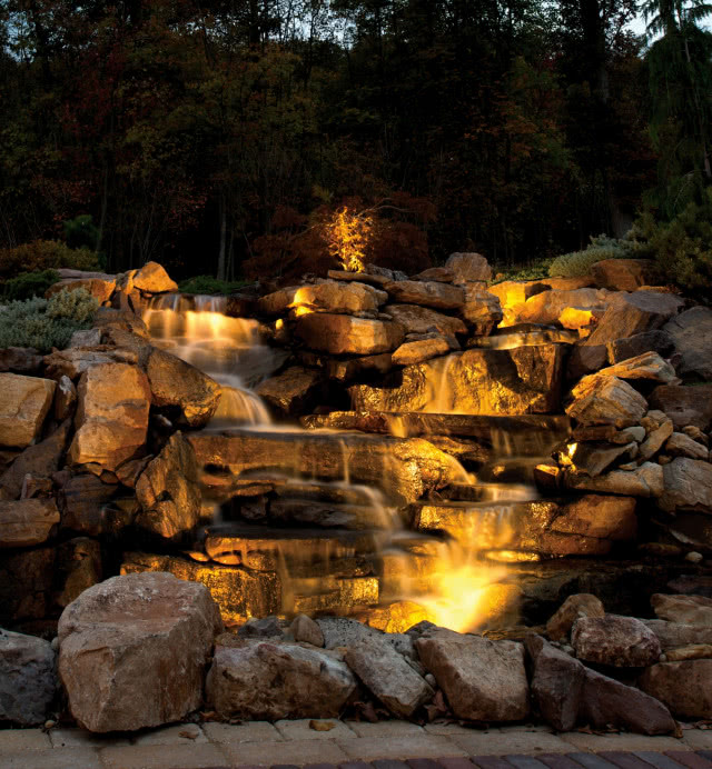 Jak oświetleniem połączyć mieszkanie z przestrzenią zewnętrzną?