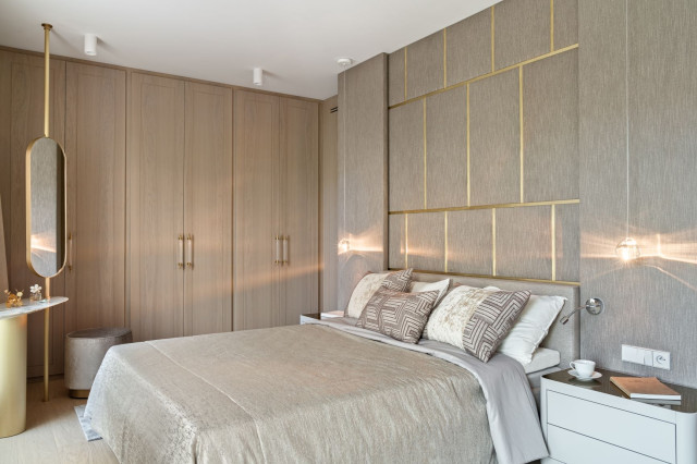 Beżowo złota sypialnia