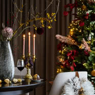 Nagrodzony dom projektu HOLA Design w bożonarodzeniowej odsłonie 