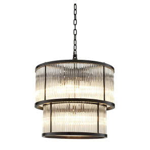 Szklany żyrandol w paryskim stylu