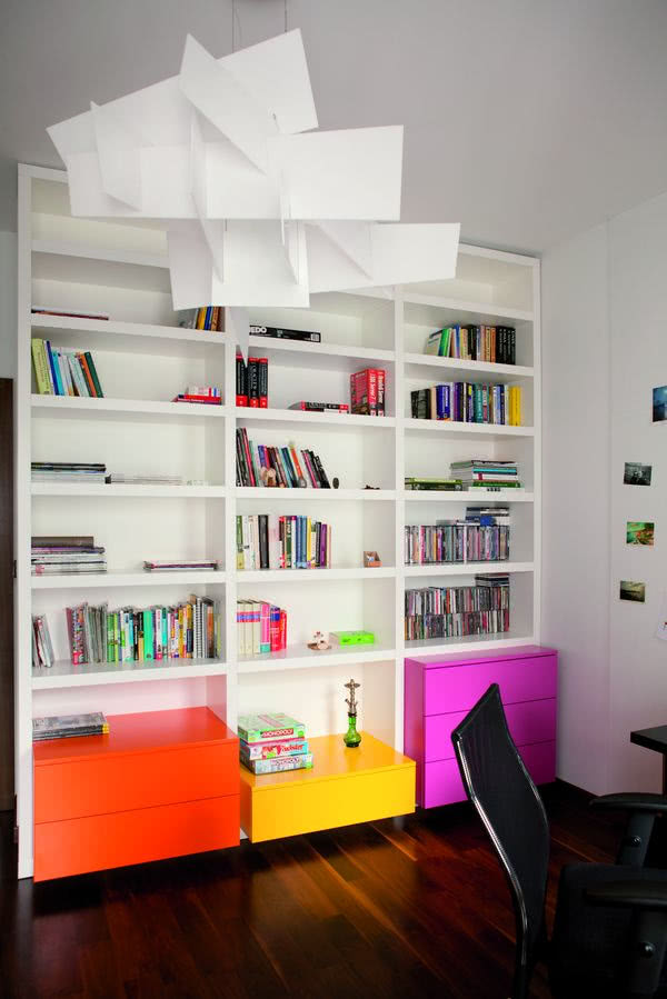 Między tak lubiane przez gospodarza nie-kolory...