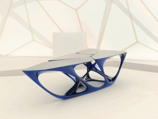 Stół Mesa, design Zaha Hadid