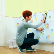 Laser krzyżowy Bosch Quigo jest niewiele większy...