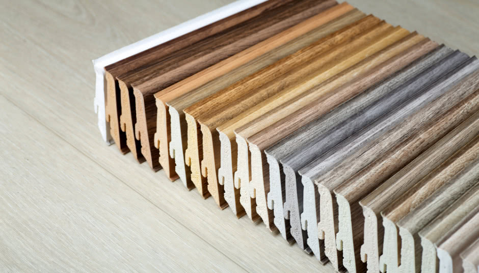Jak wybrać odpowiednie listwy przypodłogowe do nowoczesnego wnętrza?