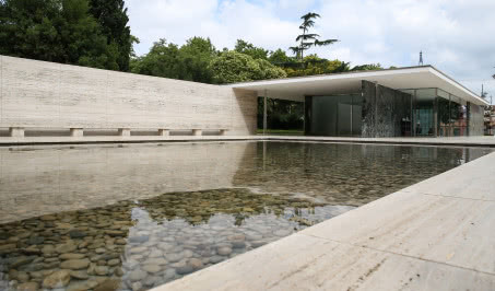 Modernizm w architekturze - prekursorzy, nazwiska, cechy stylu