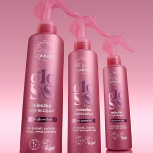 Glossy Hair bez wizyty w salonie. Ta płukanka po myciu wygładza włosy w 10 sekund