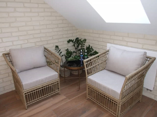 Stara cegła kolor ecru.