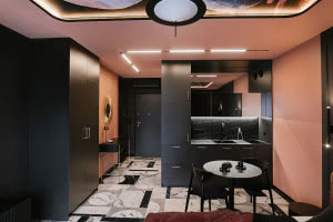 Czarno-różowy apartament. Wnętrza jak scenografia teatralna