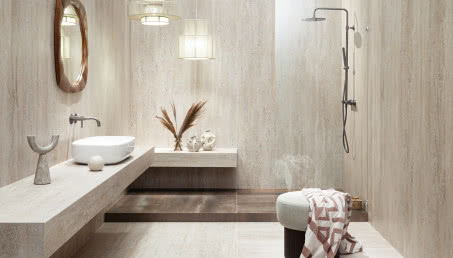 Trend tile drenching. Łazienka, w której kolor i materiał grają główną rolę