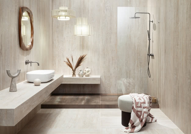 Trend tile drenching. Łazienka, w której kolor i materiał grają główną rolę