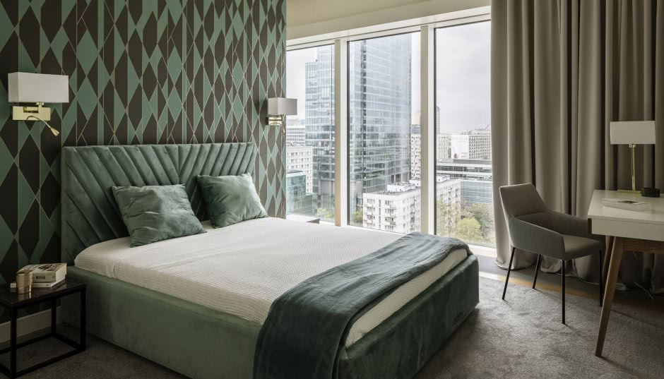 Jak funkcjonalnie urządzić sypialnię? Praktyczne porady cenionej architektki wnętrz