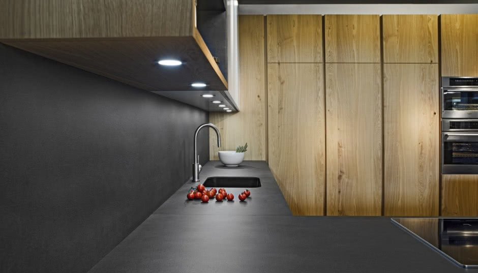 Kuchnia z charakterem - Calce Nero od Laminam