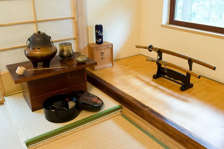 Przybory do ceremonii herbacianej.