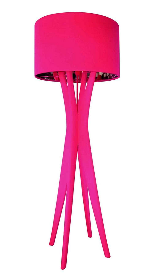Lampa Daphne w odważnym różowym kolorze, ale jak...