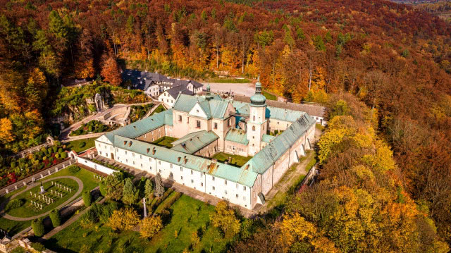 klasztor widziany z góry