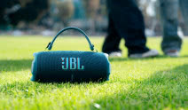 Nowy JBL Charge 6 - większa moc, lepszy dźwięk