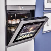 Candy piekarnik Watch&Touch  