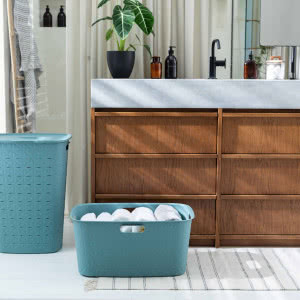 Wiosenny reset w dobrym stylu – kosze i pojemniki do przechowywania