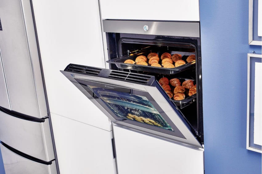 Candy piekarnik Watch&Touch  