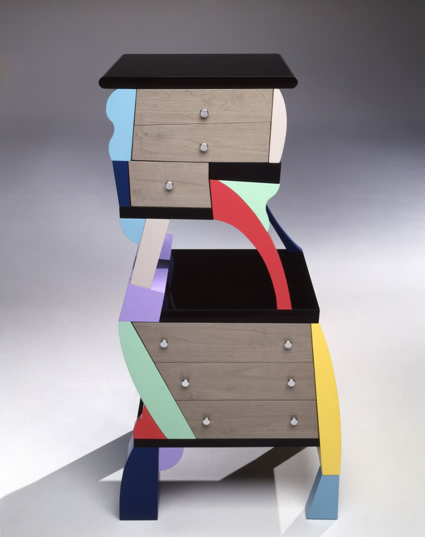 Projekty w duchu Memphis: Tallboy z The Gallery...
