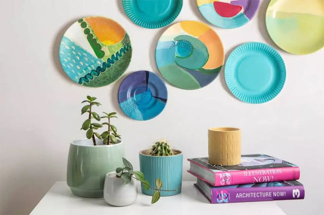 talerze pomalowane ręcznie, kolorowe