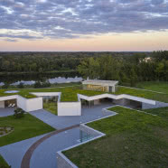 Willa nad Narwią zdobyła Oscara designu! Ma kształt wydmy  