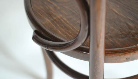 Gięte meble wracają do łask! Czym jest elastyczny MDF?