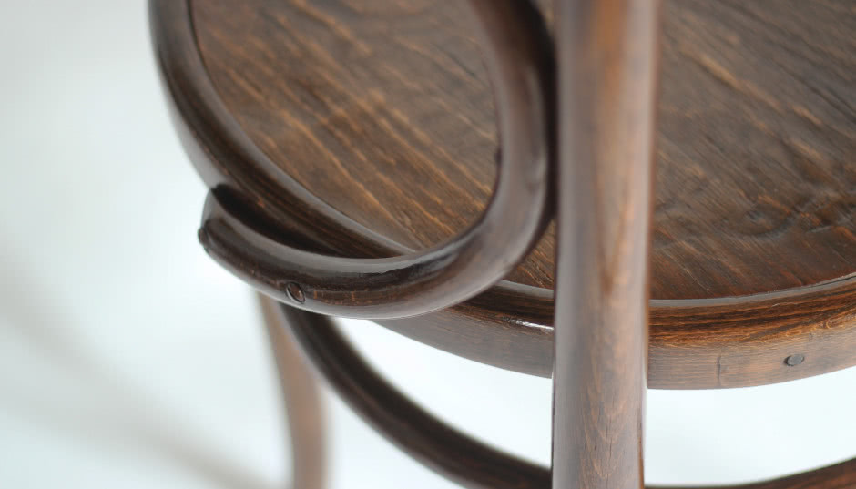 Gięte meble wracają do łask! Czym jest elastyczny MDF?