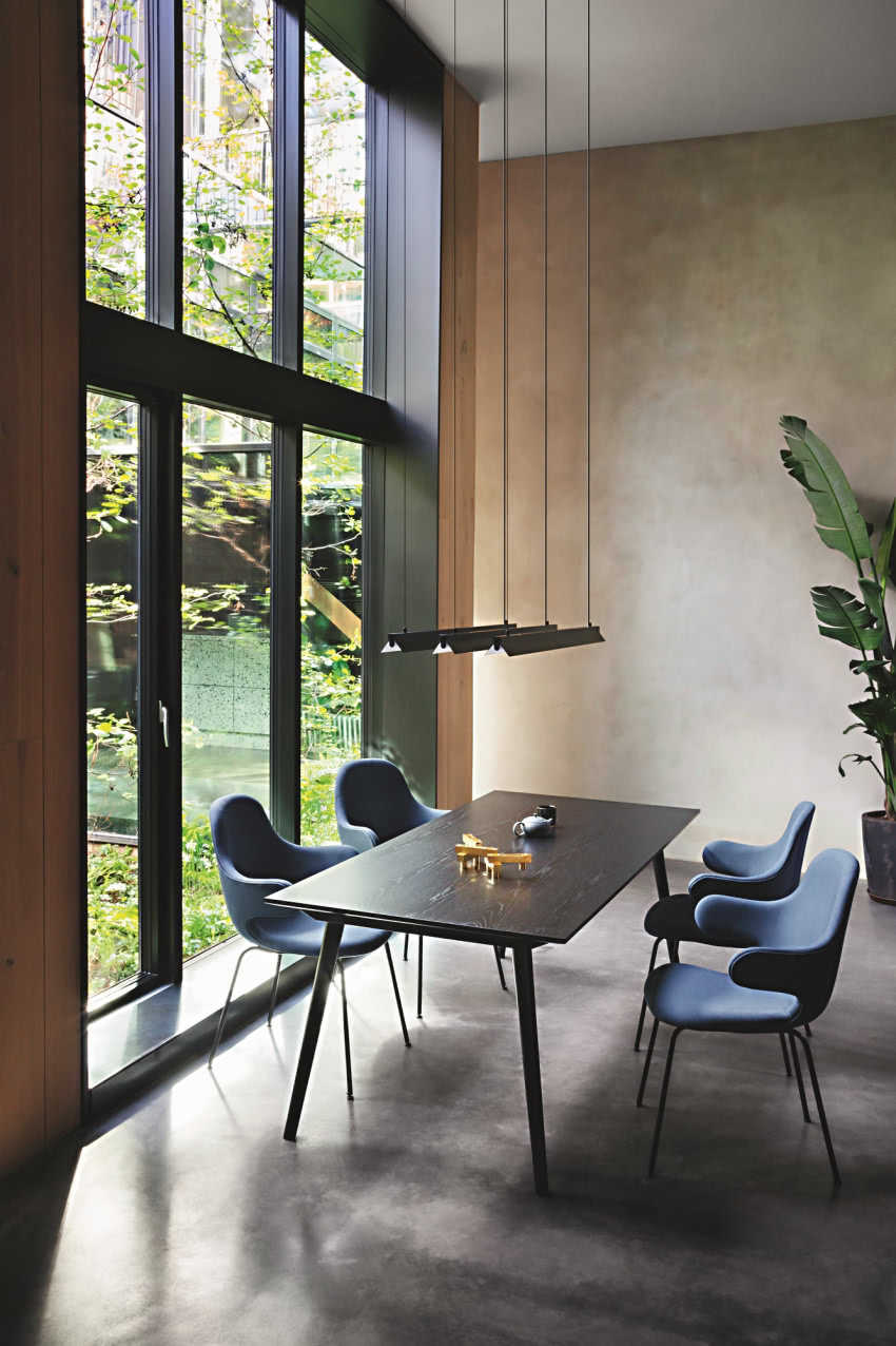 Jak wskazuje nazwa linii
in between...