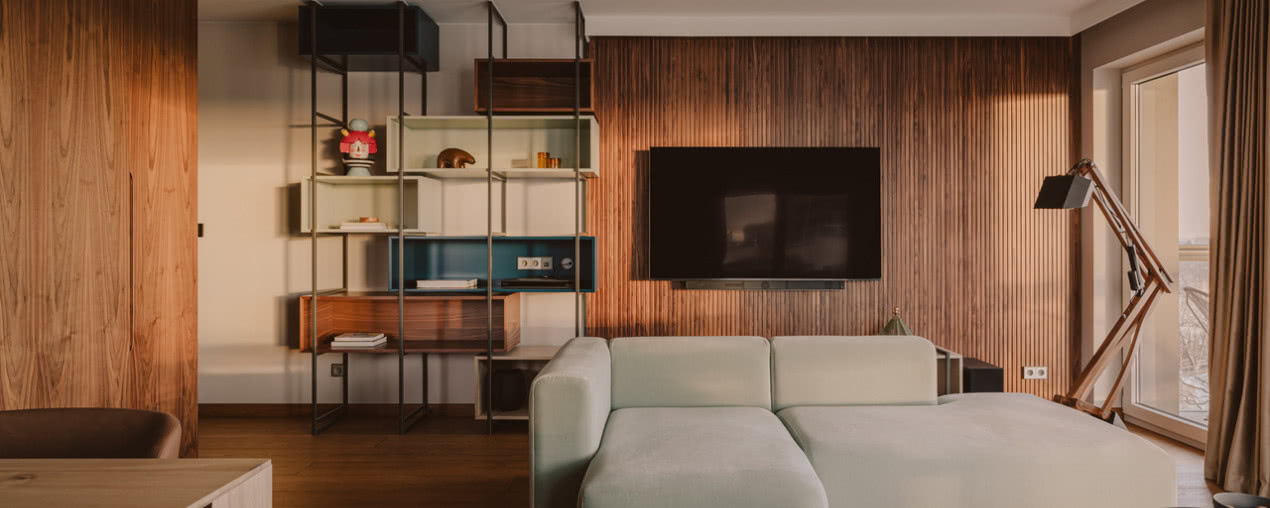 Mieszkanie w miejscu dawnego browaru wrocławskiego - dominuje w nim orzechowe drewno!