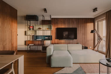 Mieszkanie w miejscu dawnego browaru wrocławskiego - dominuje w nim orzechowe drewno!