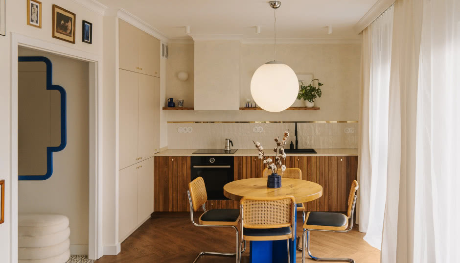 Klimatyczne mieszkanie w odcieniach ciepłego beżu