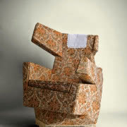 Toaletkę z taboretem Hannes Grebin zaprojektował...