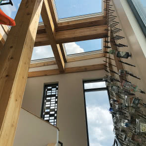 Okna do dachów płaskich w nadmorskich restauracjach w USA